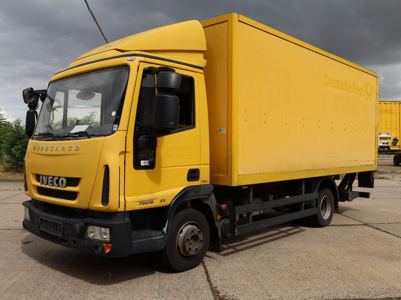 Iveco M752/Koffer/ 1. Hand - Dostavno vozilo sa zatvorenim sandukom: slika 3 Iveco M752/Koffer/ 1. Hand - Dostavno vozilo sa zatvorenim sandukom: slika 3