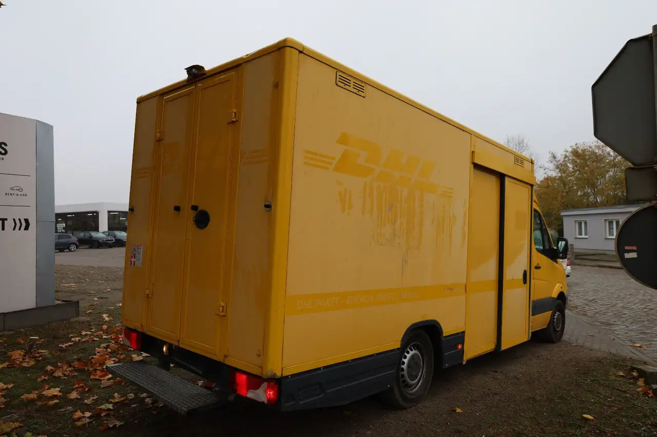 Mercedes-Benz Sprinter II Pritsche/ Koffer/Regalsystem - Dostavno vozilo sa zatvorenim sandukom: slika 4 Mercedes-Benz Sprinter II Pritsche/ Koffer/Regalsystem - Dostavno vozilo sa zatvorenim sandukom: slika 4