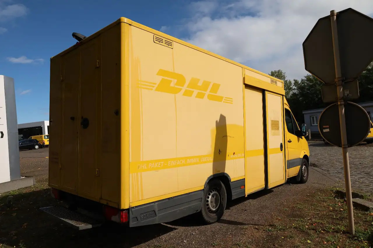 Mercedes-Benz Sprinter II Pritsche/ Koffer/Regalsystem - Dostavno vozilo sa zatvorenim sandukom: slika 3 Mercedes-Benz Sprinter II Pritsche/ Koffer/Regalsystem - Dostavno vozilo sa zatvorenim sandukom: slika 3