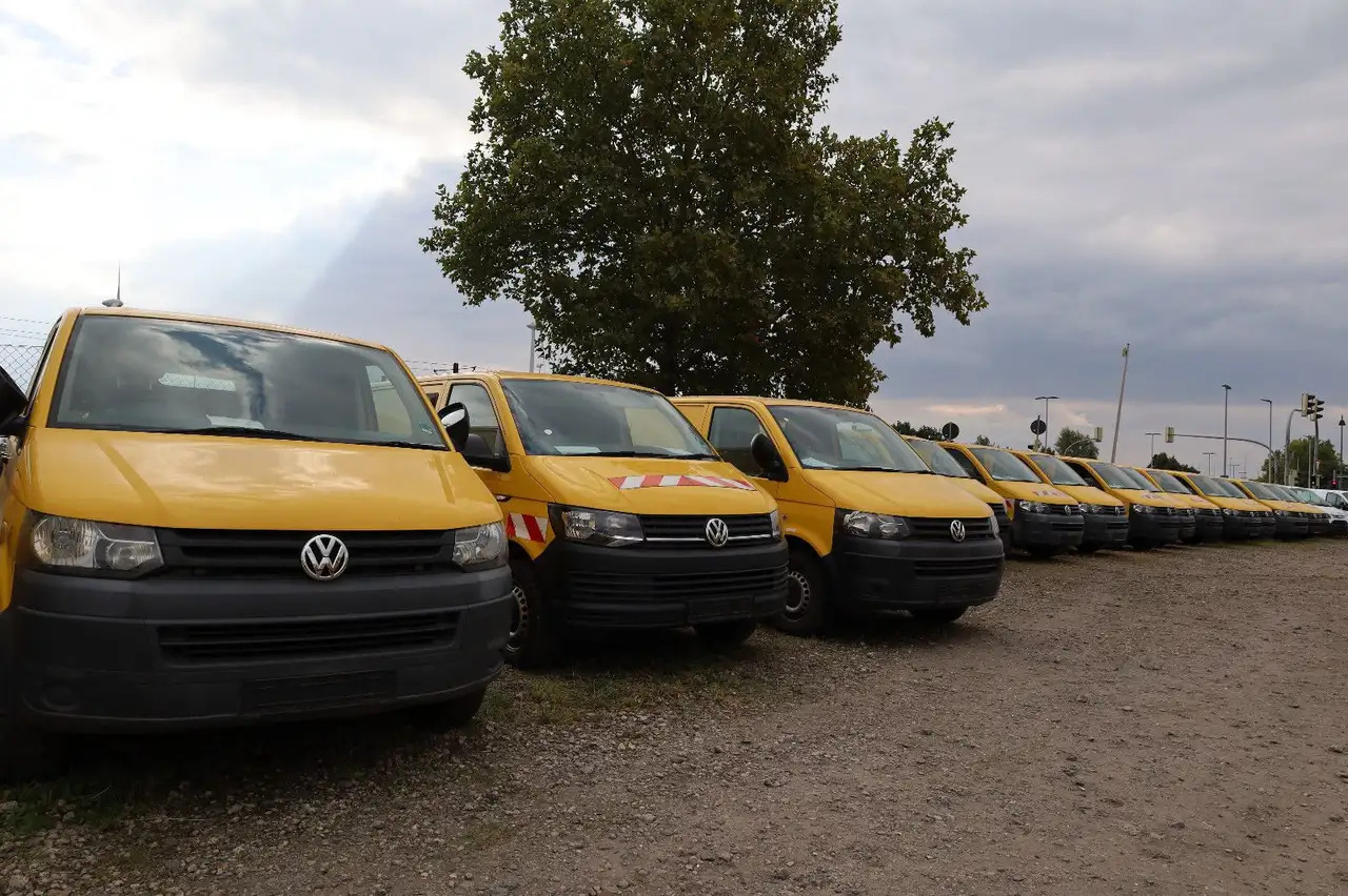 Volkswagen T5 Transporter/ 2.0 TDI/EU5/Werkstattfahrzeug - Furgon, Korisno/ Posebno vozilo: slika 1 Volkswagen T5 Transporter/ 2.0 TDI/EU5/Werkstattfahrzeug - Furgon, Korisno/ Posebno vozilo: slika 1