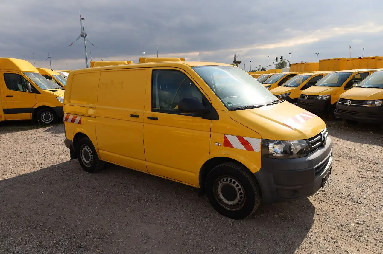 Volkswagen T5 Transporter/ 2.0 TDI/EU5/Werkstattfahrzeug - Furgon, Korisno/ Posebno vozilo: slika 3 Volkswagen T5 Transporter/ 2.0 TDI/EU5/Werkstattfahrzeug - Furgon, Korisno/ Posebno vozilo: slika 3