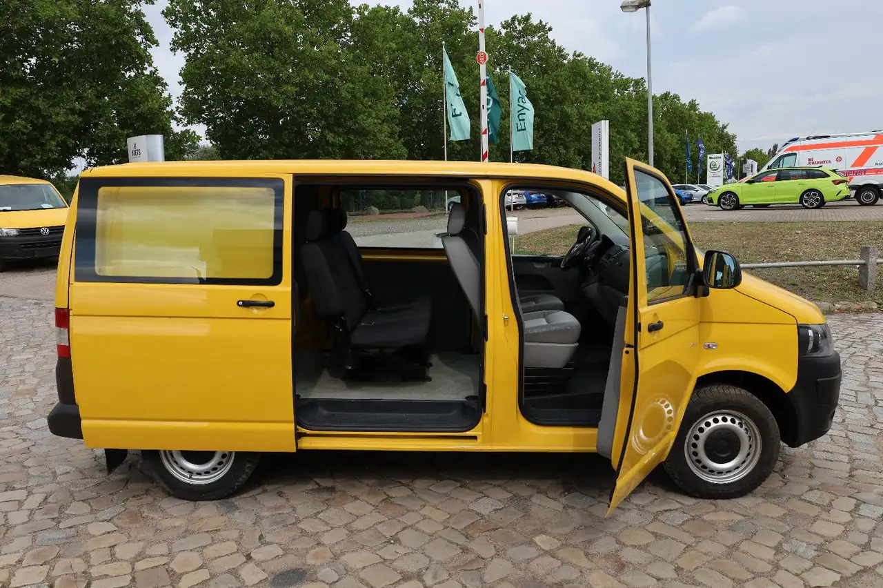 Volkswagen T5 Transporter Kasten-Kombi 2.0 TDI/EU5/5-Sitze - Automobil: slika 2 Volkswagen T5 Transporter Kasten-Kombi 2.0 TDI/EU5/5-Sitze - Automobil: slika 2
