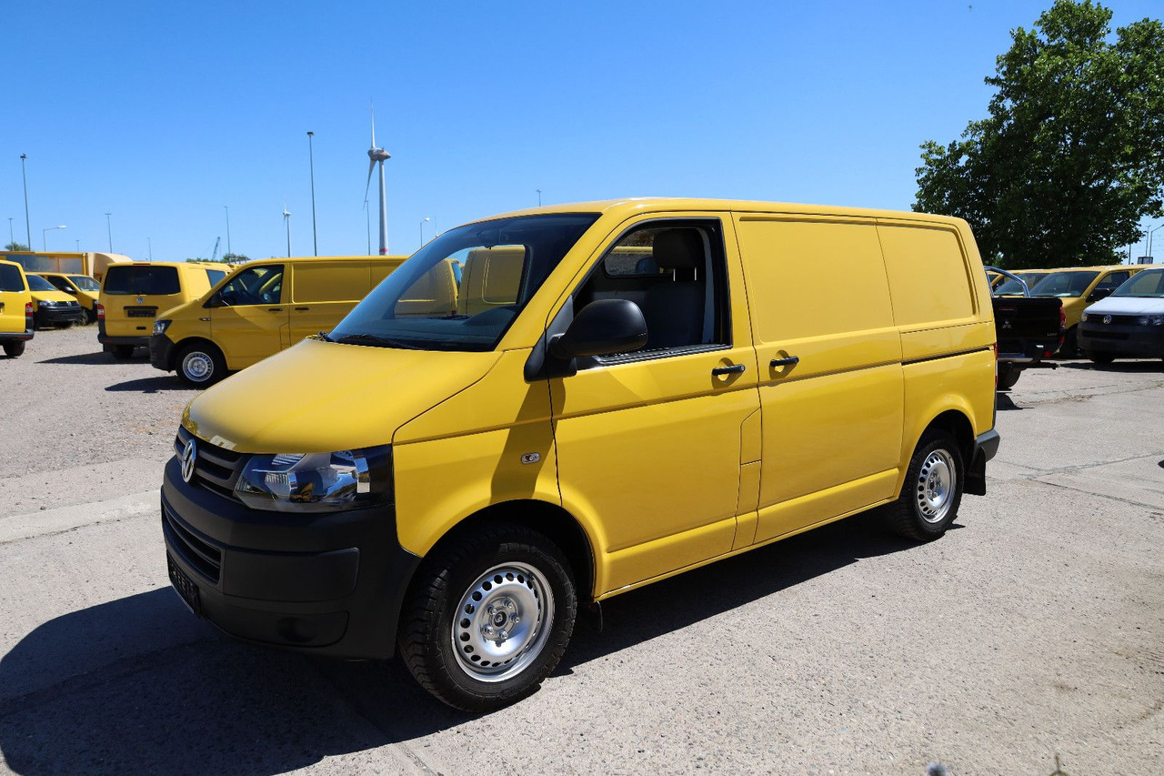 Volkswagen T5 Transporter Kasten-Kombi 2.0 TDI/EU5 - Mali kombi: slika 2 Volkswagen T5 Transporter Kasten-Kombi 2.0 TDI/EU5 - Mali kombi: slika 2
