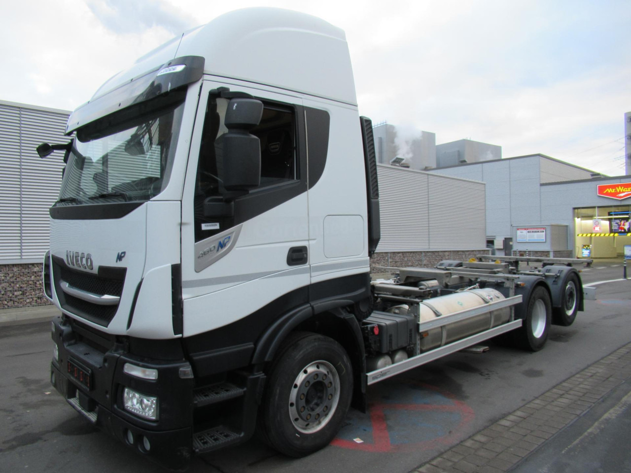 IVECO Stralis AS260S46Y/FSCMLNG Intarder Klima AHK ZV - Kamion za prevoz kontejnera/ Kamion sa promenjivim sandukom: slika 1 IVECO Stralis AS260S46Y/FSCMLNG Intarder Klima AHK ZV - Kamion za prevoz kontejnera/ Kamion sa promenjivim sandukom: slika 1