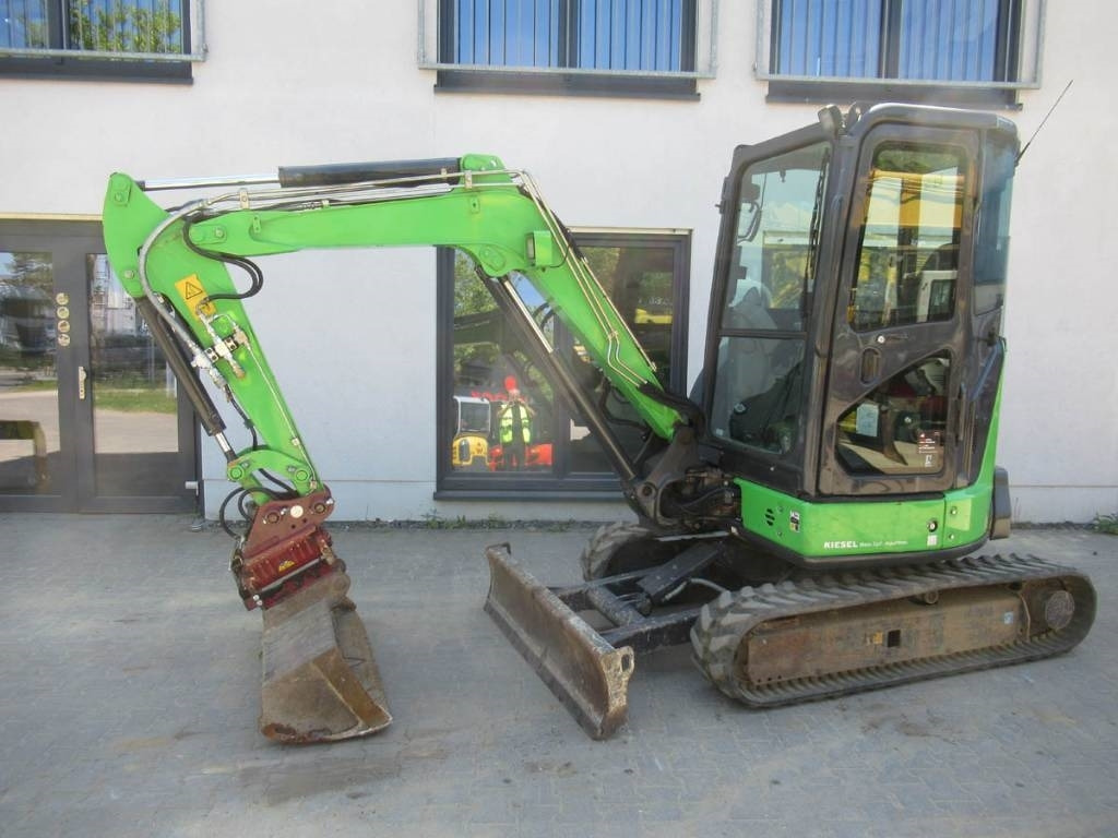 Hitachi ZX33U-6 Powertilt / Klima - Mini bager: slika 1 Hitachi ZX33U-6 Powertilt / Klima - Mini bager: slika 1