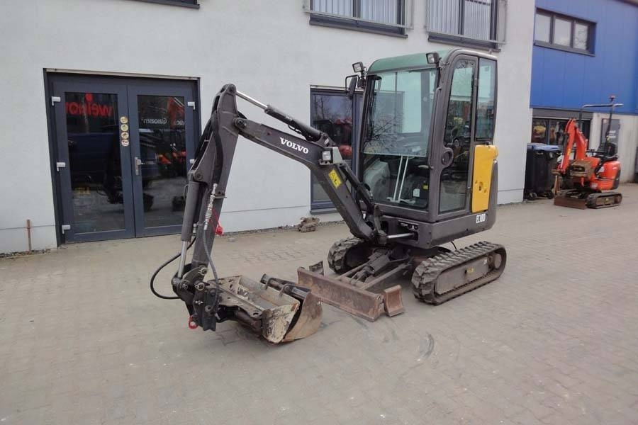 Volvo EC18D Löffelpaket - Mini bager: slika 1 Volvo EC18D Löffelpaket - Mini bager: slika 1