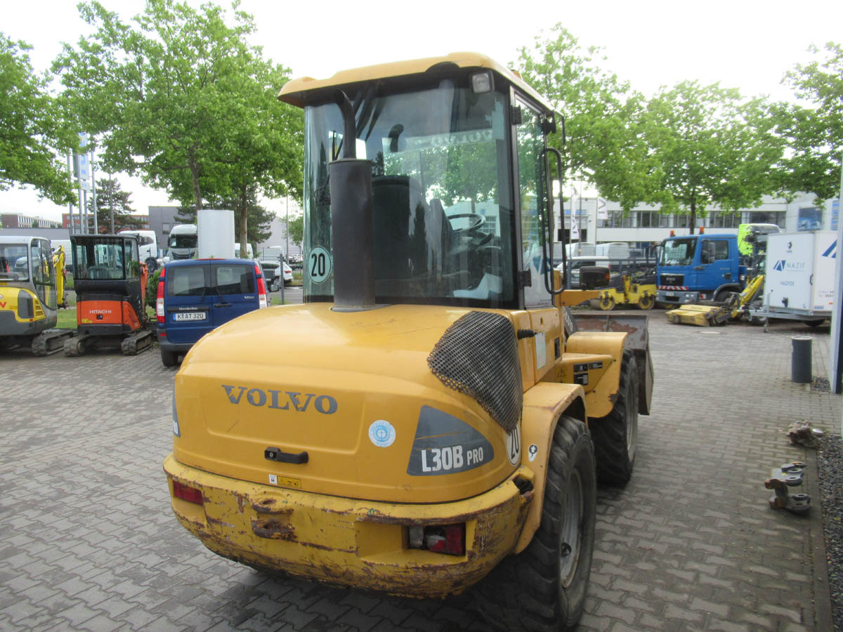 Volvo L30B Pro - Utovarivač točkaš: slika 4 Volvo L30B Pro - Utovarivač točkaš: slika 4