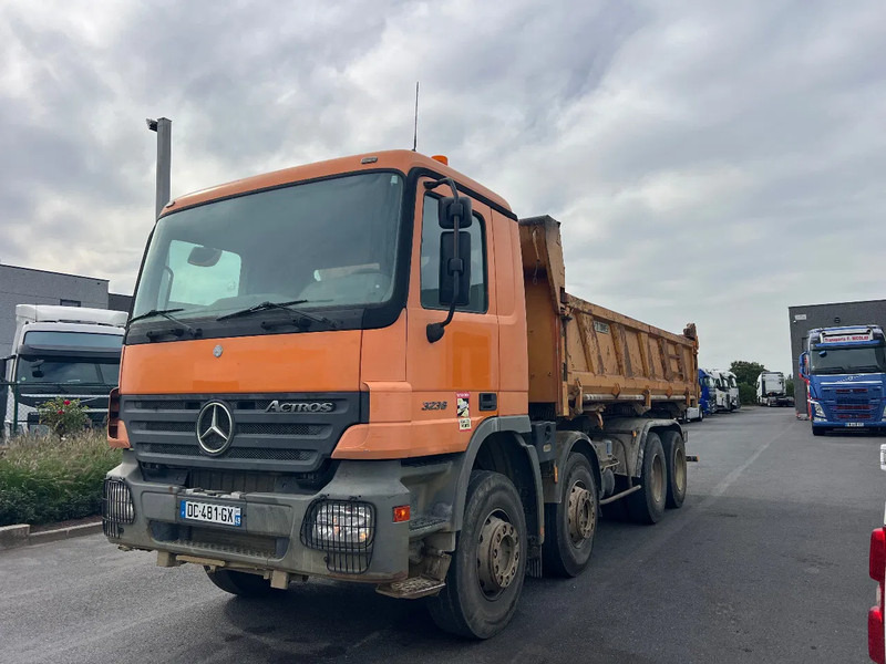 Mercedes-Benz Actros 3336 8x4 TIPPER**3 Pedals**Actros 3336** - Istovarivač: slika 5 Mercedes-Benz Actros 3336 8x4 TIPPER**3 Pedals**Actros 3336** - Istovarivač: slika 5