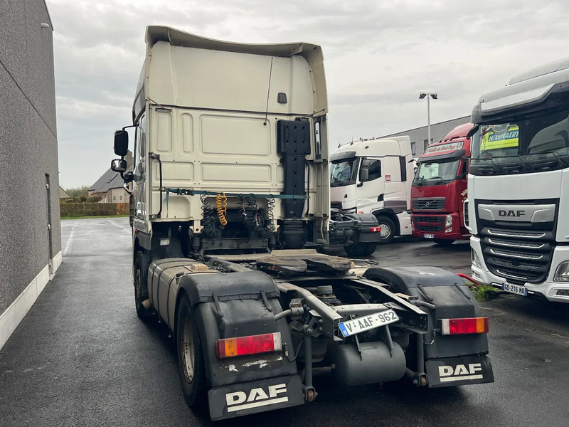 DAF XF 105.460 Super Space cab*105 460 Retarder*07/2012 - Tegljač: slika 4 DAF XF 105.460 Super Space cab*105 460 Retarder*07/2012 - Tegljač: slika 4