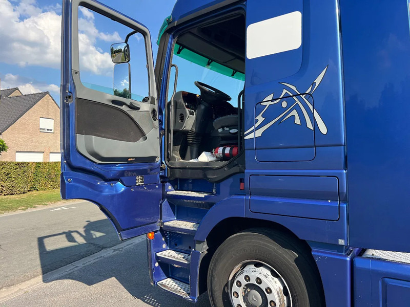Mercedes-Benz Actros 1850 V8***Euro3**MEGA SPACE 1850 TOP CONDITION** - Tegljač: slika 3 Mercedes-Benz Actros 1850 V8***Euro3**MEGA SPACE 1850 TOP CONDITION** - Tegljač: slika 3