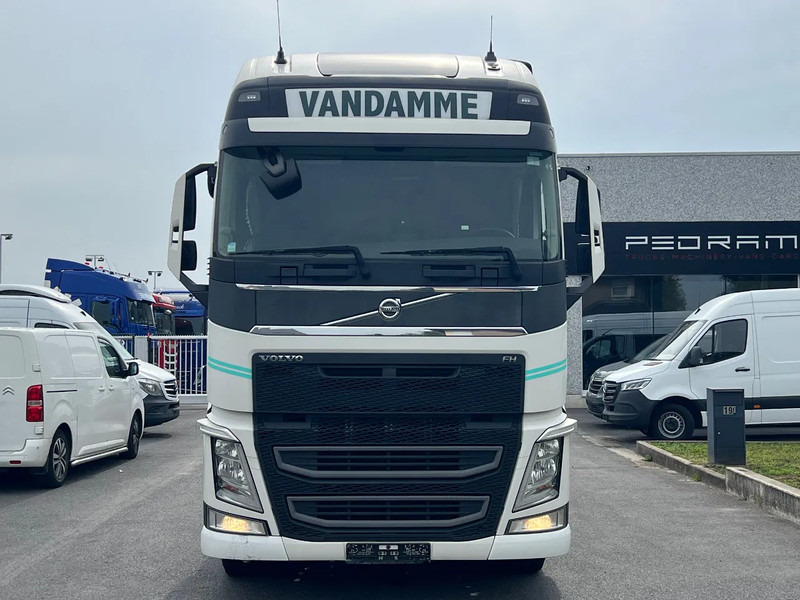 Volvo FH 460 XL full spoiler **2xdieseltanks**FH460 - Tegljač: slika 2 Volvo FH 460 XL full spoiler **2xdieseltanks**FH460 - Tegljač: slika 2