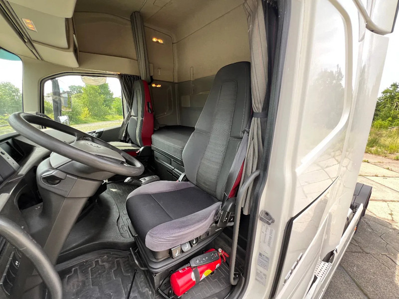 Tegljač Volvo FH 500 2018 model***Park Cool***FH500 GLOBE: slika 16