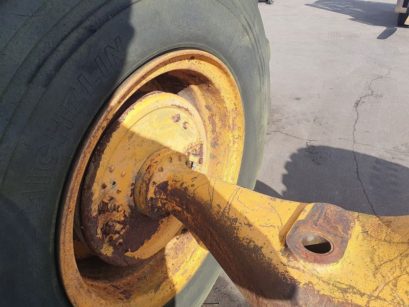 Vissers Mechanisatie As met banden - Osovina i delovi za Kamion: slika 3 Vissers Mechanisatie As met banden - Osovina i delovi za Kamion: slika 3