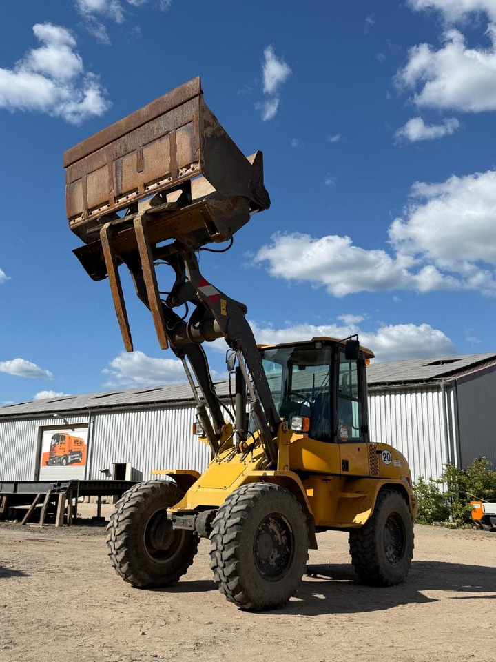 Volvo L 30 B-Z/K incl. 3-1shovel and fork - Utovarivač točkaš: slika 3 Volvo L 30 B-Z/K incl. 3-1shovel and fork - Utovarivač točkaš: slika 3