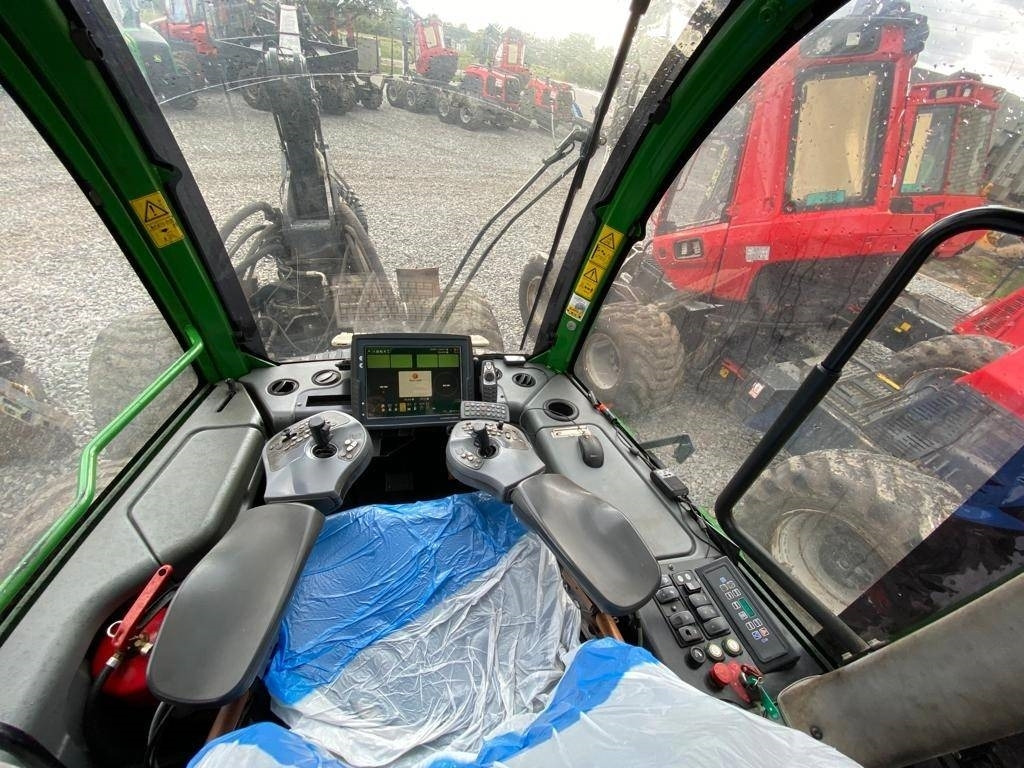 Kombajn za šumarstvo John Deere 1470 E: slika 11