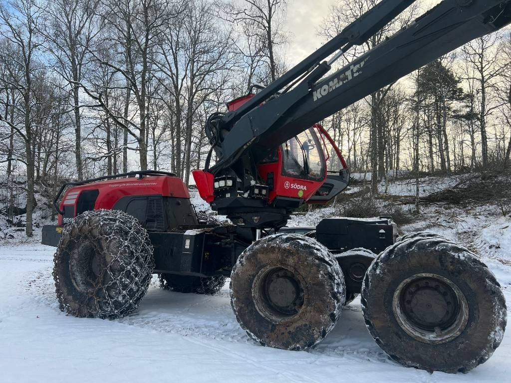 Komatsu 951 - Kombajn za šumarstvo: slika 1 Komatsu 951 - Kombajn za šumarstvo: slika 1