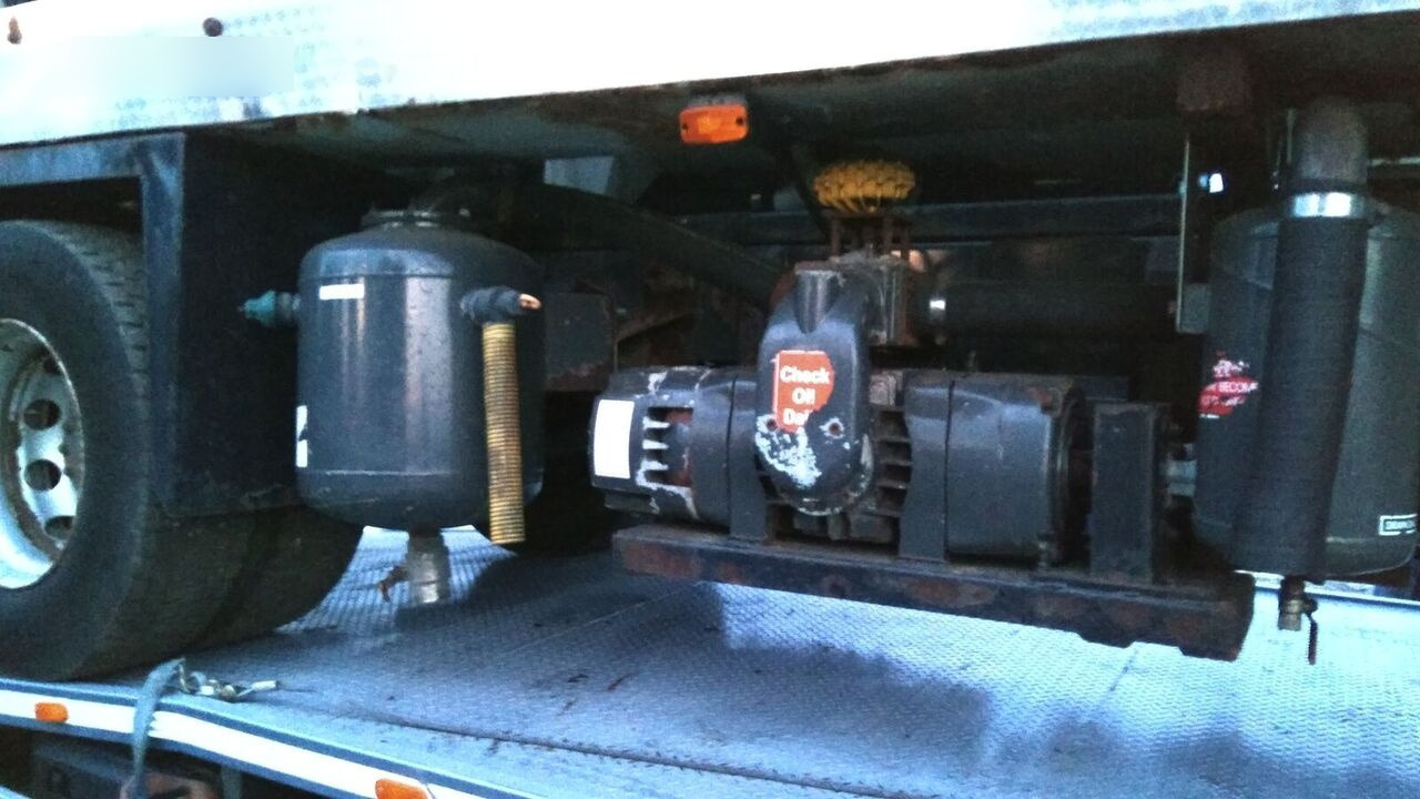 DAF LF55.220 jetter combi - Vakuumska cisterna: slika 4 DAF LF55.220 jetter combi - Vakuumska cisterna: slika 4