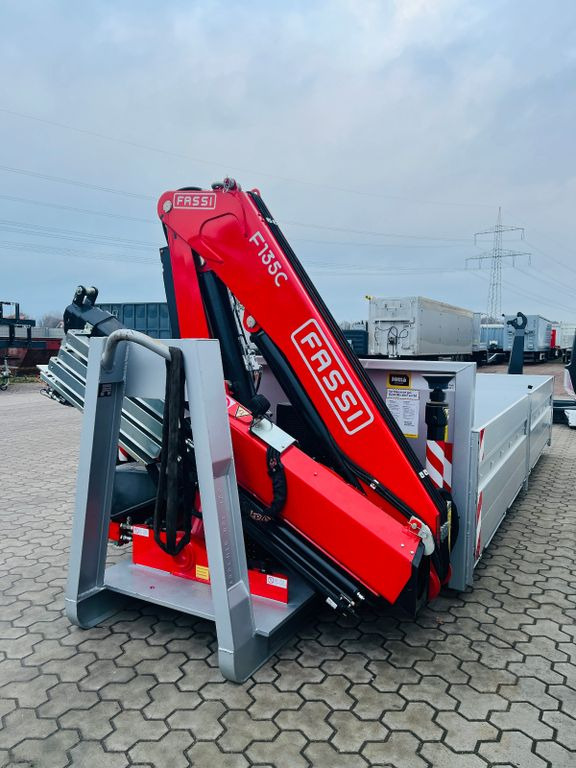 Abrollcontainer Container Kran Fassi F135 - Poluprikolica za prevoz kontejnera/ Poluprikolica sa promenjivim sandukom: slika 3 Abrollcontainer Container Kran Fassi F135 - Poluprikolica za prevoz kontejnera/ Poluprikolica sa promenjivim sandukom: slika 3