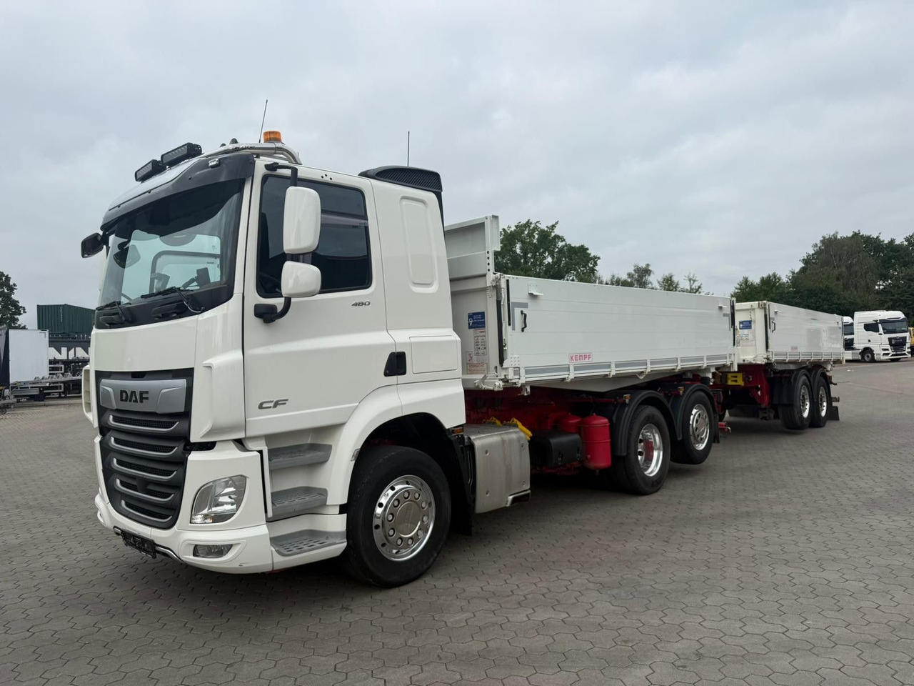DAF CF 480 FAN 6x2 Dreiseitenkipper Inkl. Anhänger - Istovarivač: slika 2 DAF CF 480 FAN 6x2 Dreiseitenkipper Inkl. Anhänger - Istovarivač: slika 2