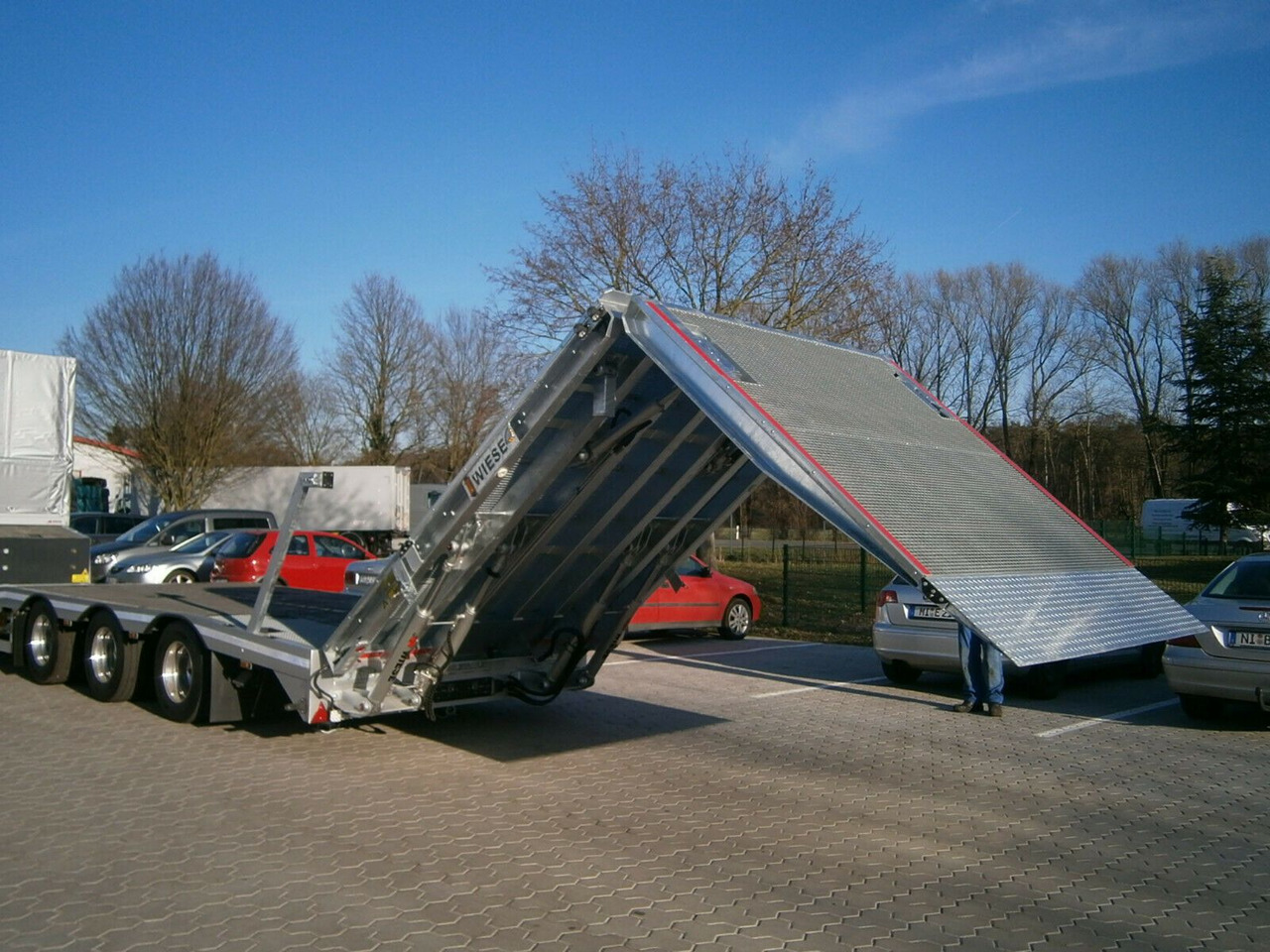 Gabelstaplertransporter Tiefbett Rampen - Niska poluprikolica za prevoz: slika 2 Gabelstaplertransporter Tiefbett Rampen - Niska poluprikolica za prevoz: slika 2
