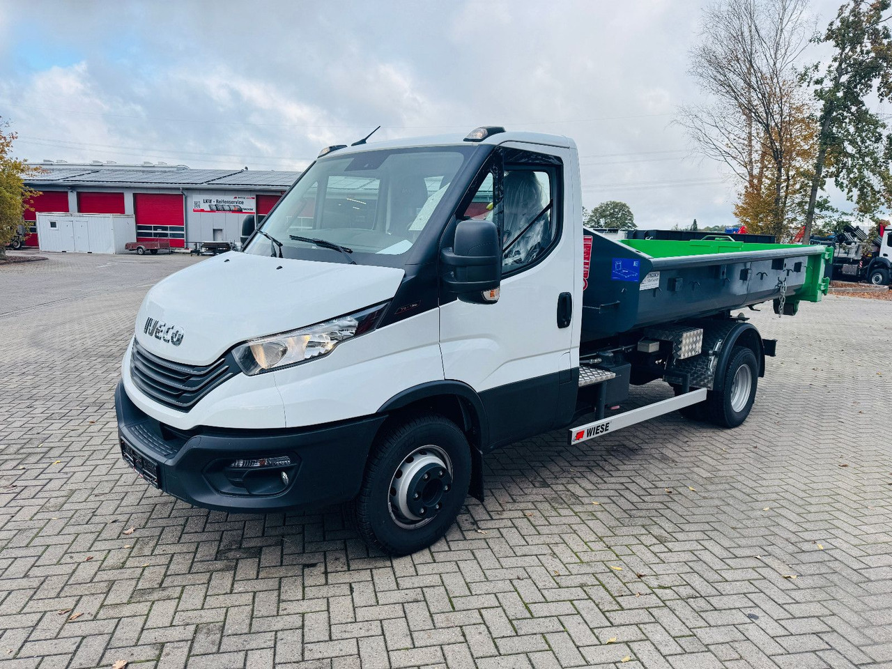 Iveco Daily 70C18H Hyva Abrollkipper - Kamion sa hidrauličnom kukom: slika 1 Iveco Daily 70C18H Hyva Abrollkipper - Kamion sa hidrauličnom kukom: slika 1
