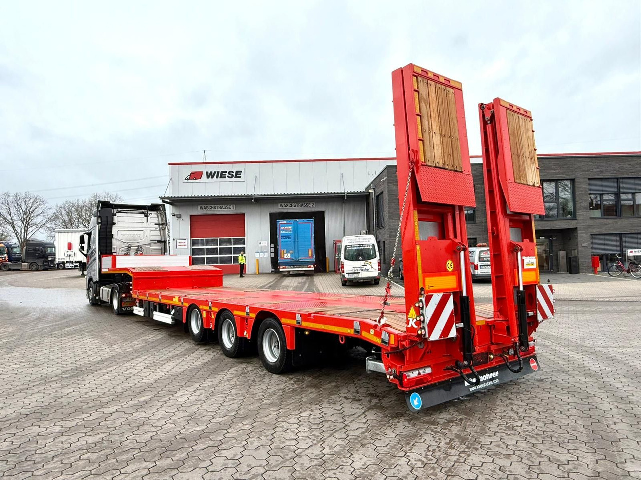 Kässbohrer K.SLS 3 / 0N 18/30 Tieflader mit hydr. Rampen - Niska poluprikolica za prevoz: slika 1 Kässbohrer K.SLS 3 / 0N 18/30 Tieflader mit hydr. Rampen - Niska poluprikolica za prevoz: slika 1