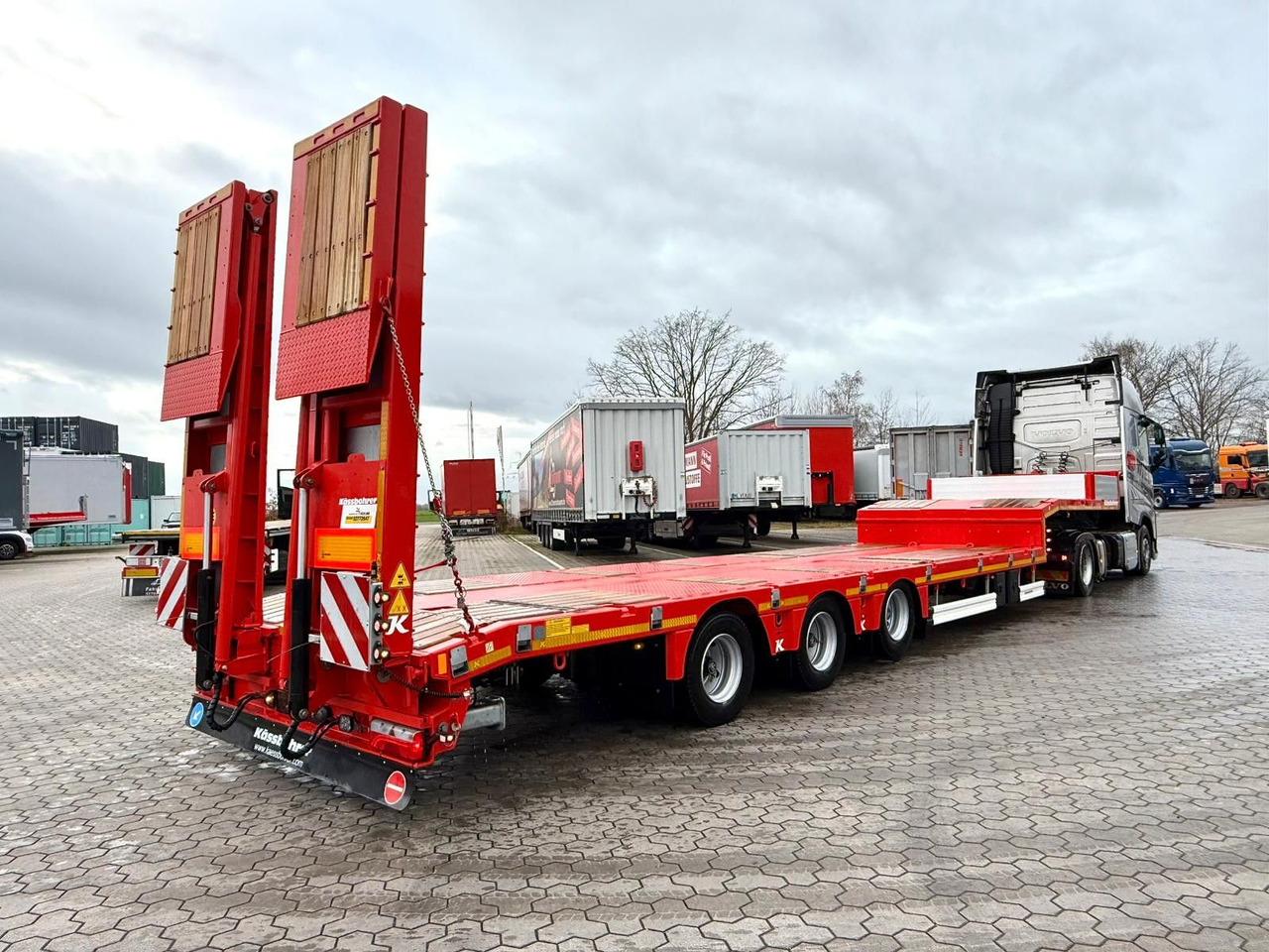 Kässbohrer K.SLS 3 / 0N 18/30 Tieflader mit hydr. Rampen - Niska poluprikolica za prevoz: slika 2 Kässbohrer K.SLS 3 / 0N 18/30 Tieflader mit hydr. Rampen - Niska poluprikolica za prevoz: slika 2