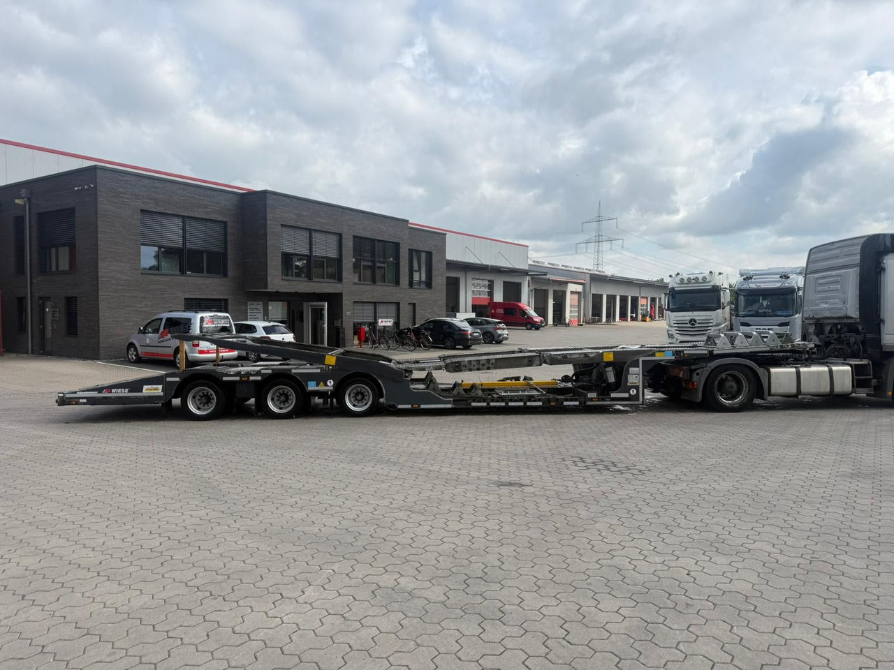 Poluprikolica za prevoz automobila Kässbohrer K.SOK Truck/Car Transporter, Novagrau: slika 6