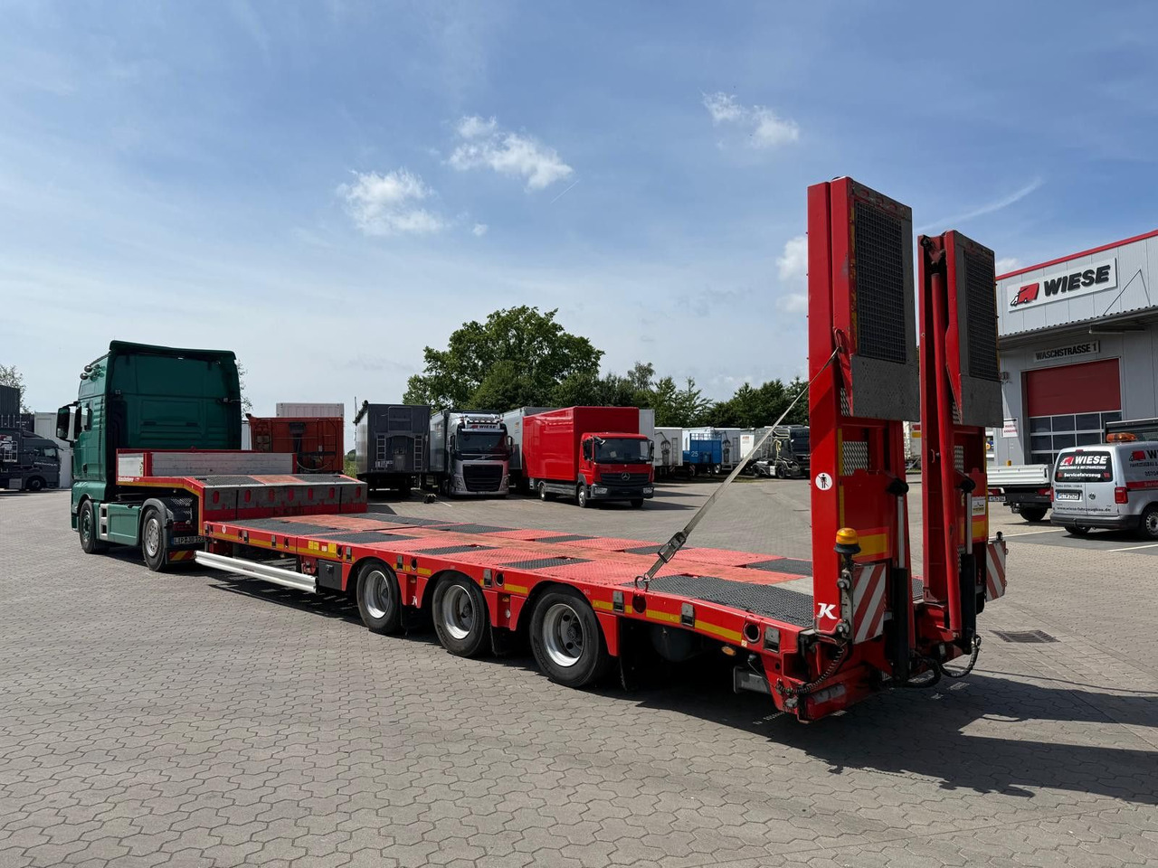 Kässbohrer SLS.HS Tieflader mit hydr. Schwanenhals - Niska poluprikolica za prevoz: slika 2 Kässbohrer SLS.HS Tieflader mit hydr. Schwanenhals - Niska poluprikolica za prevoz: slika 2