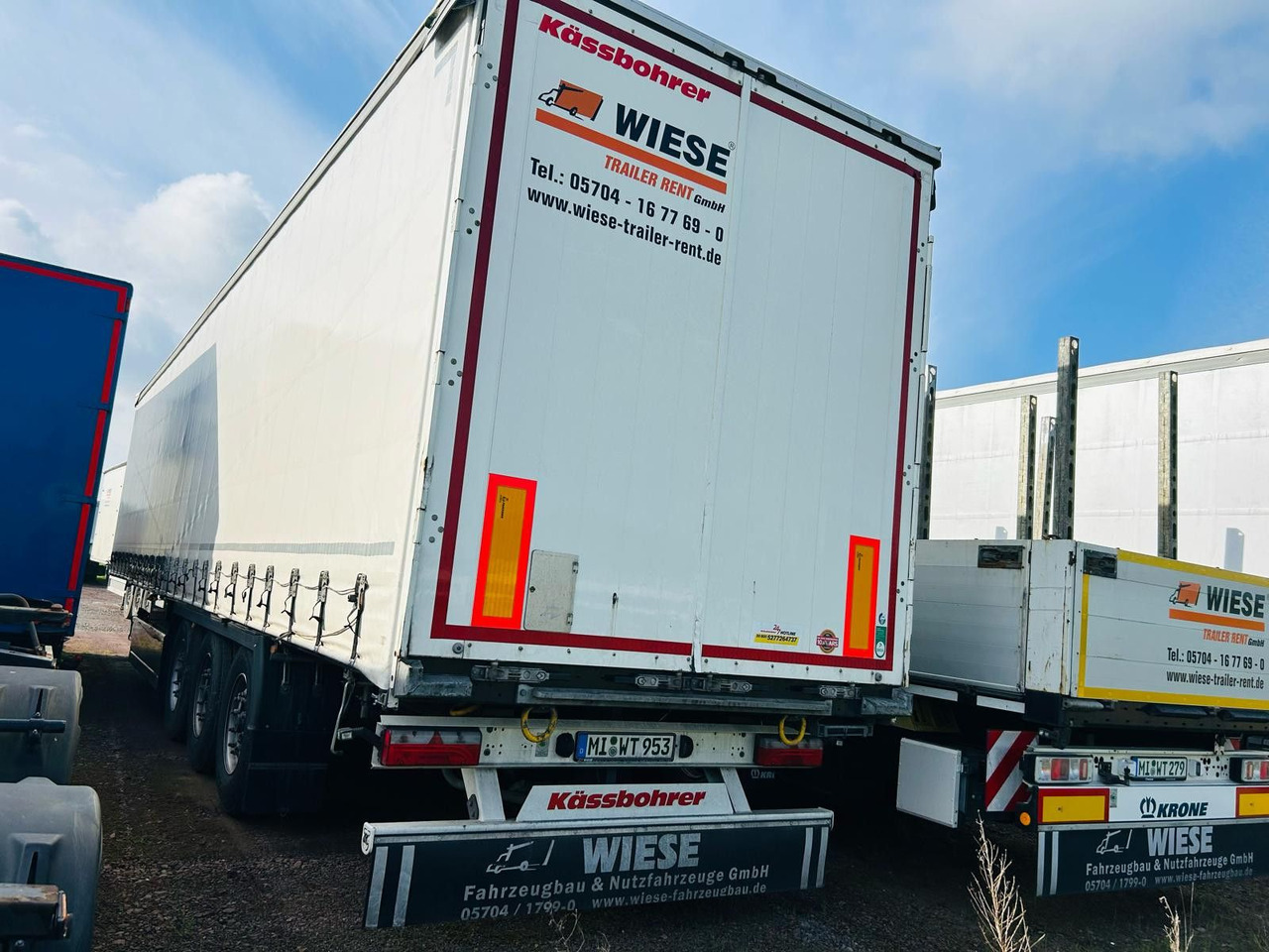 Kässbohrer Schiebeplanen Auflieger - Poluprikolica sa ceradom: slika 1 Kässbohrer Schiebeplanen Auflieger - Poluprikolica sa ceradom: slika 1