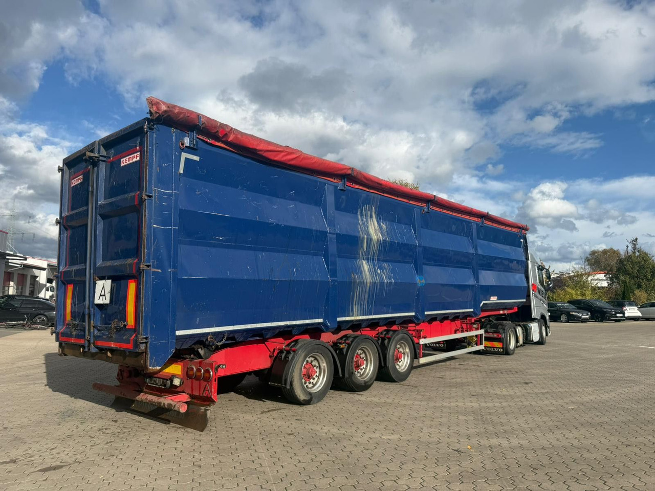 Kempf SKM 35/3 Großraummulde für Schrott 85m³ - Poluprikolica istovarivača: slika 3 Kempf SKM 35/3 Großraummulde für Schrott 85m³ - Poluprikolica istovarivača: slika 3