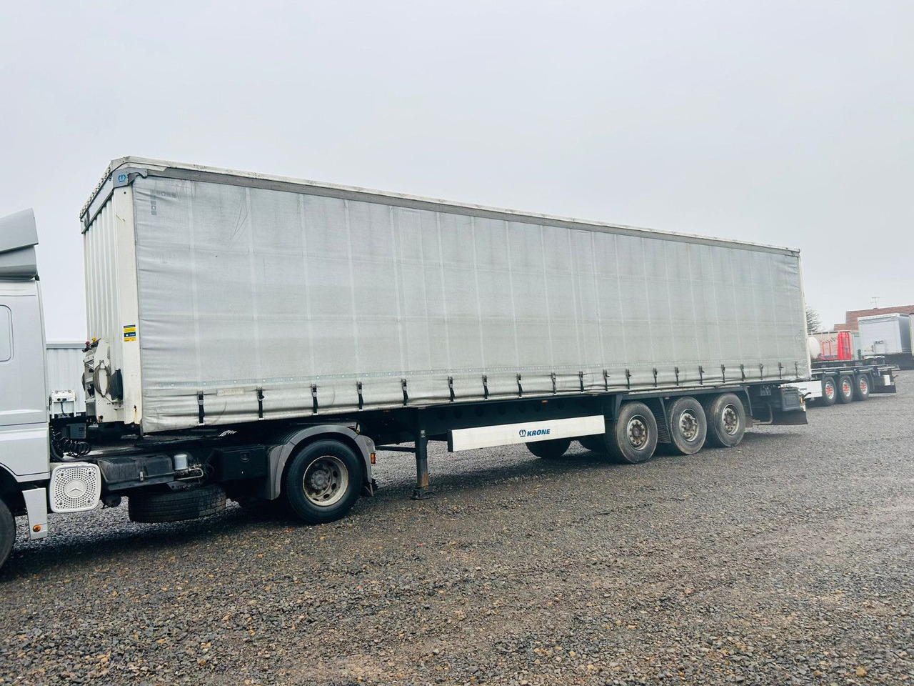 Krone SD Coil Liner Schiebeplanen Auflieger - Poluprikolica sa ceradom: slika 2 Krone SD Coil Liner Schiebeplanen Auflieger - Poluprikolica sa ceradom: slika 2