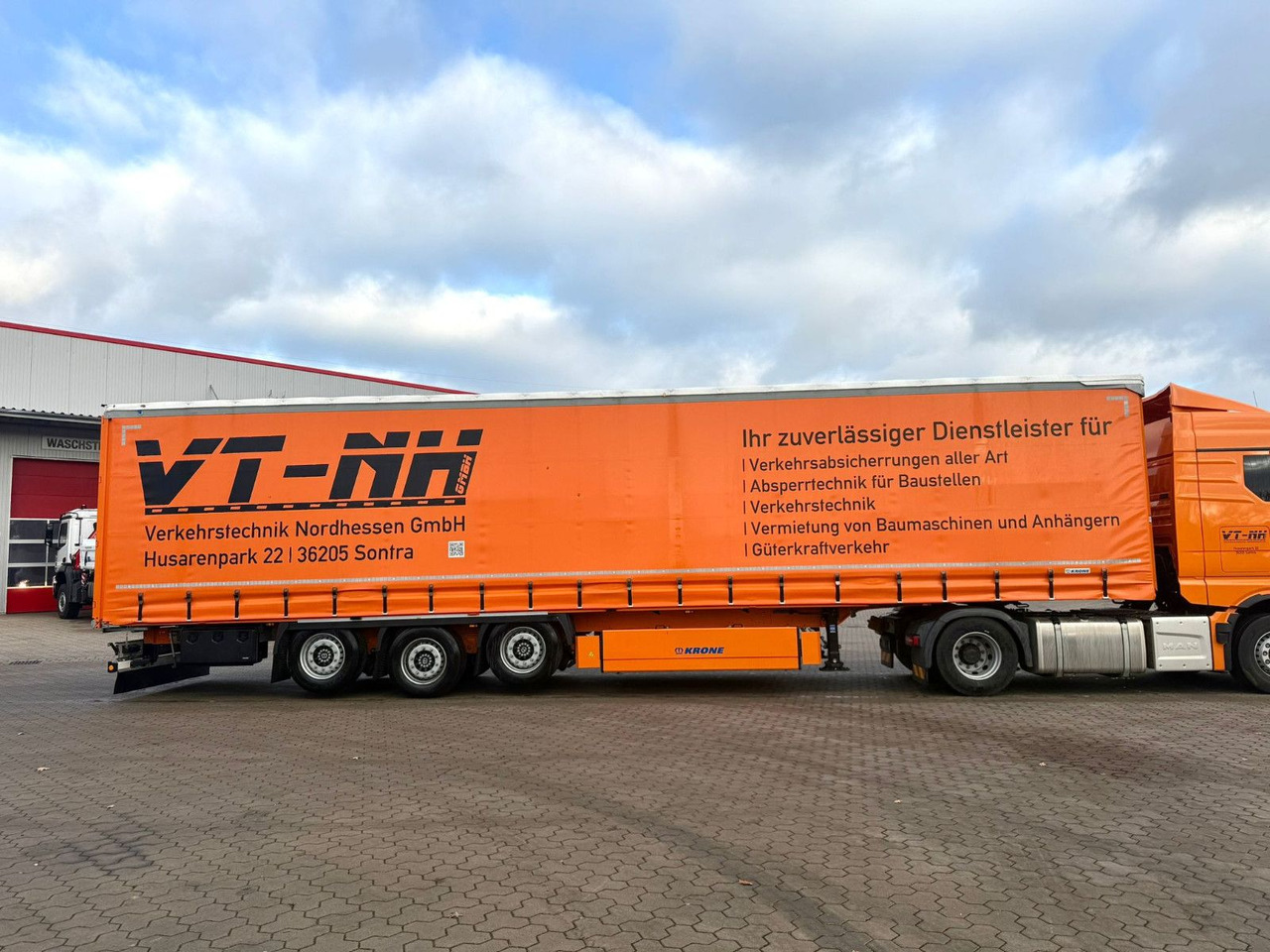 Krone Schiebeplanen Auflieger Wie Neu Code XL - Poluprikolica sa ceradom: slika 3 Krone Schiebeplanen Auflieger Wie Neu Code XL - Poluprikolica sa ceradom: slika 3