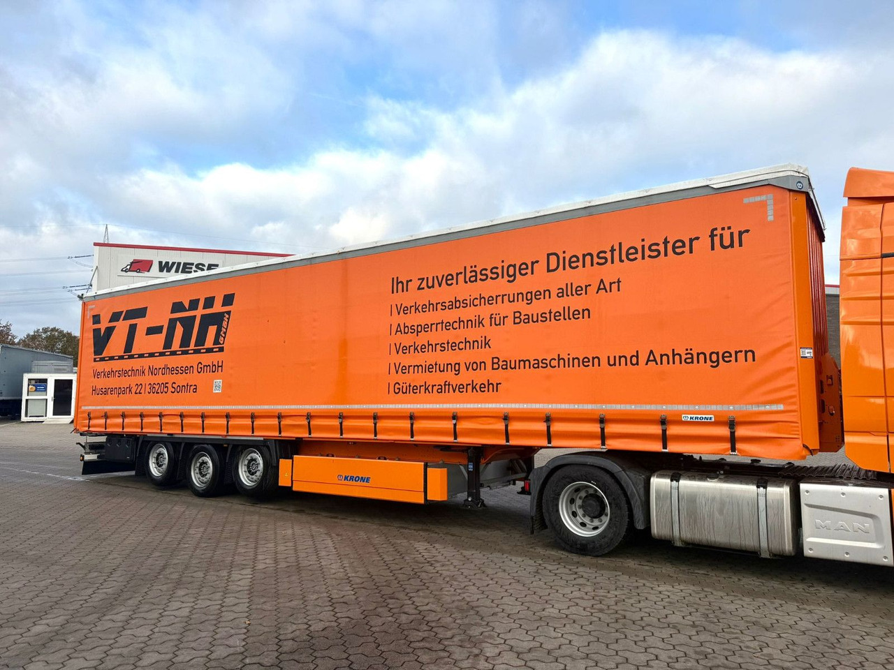 Krone Schiebeplanen Auflieger Wie Neu Code XL - Poluprikolica sa ceradom: slika 1 Krone Schiebeplanen Auflieger Wie Neu Code XL - Poluprikolica sa ceradom: slika 1