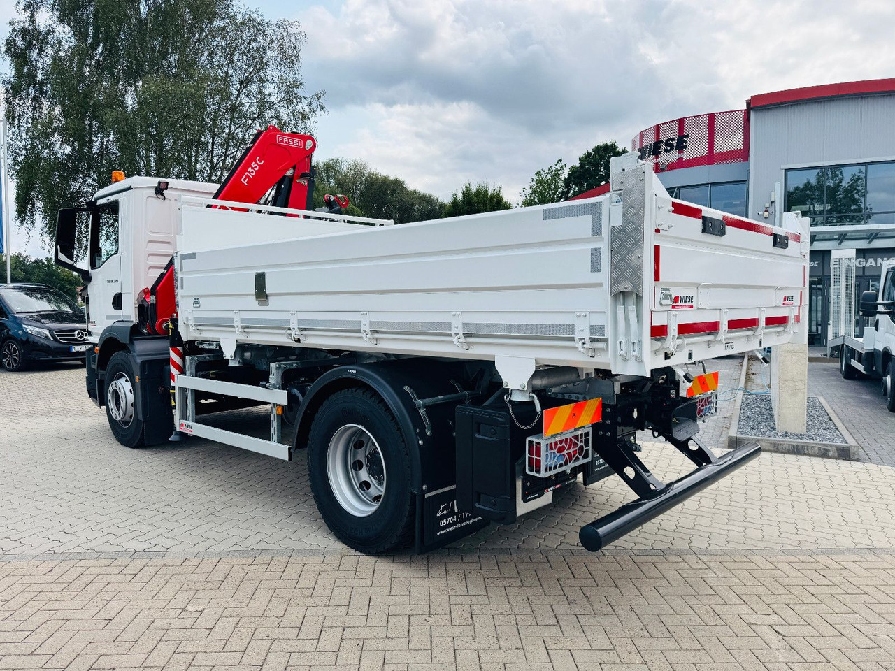 MAN 18.320 4x2 mit Fassi Ladekran Sofort Verfügbar - Kamion sa dizalicom: slika 5 MAN 18.320 4x2 mit Fassi Ladekran Sofort Verfügbar - Kamion sa dizalicom: slika 5