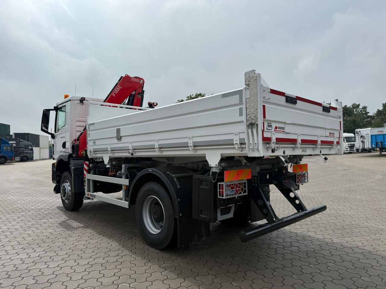 MAN 18.320 4x4 mit Fassi Ladekran Sofort Verfügbar - Kamion sa dizalicom: slika 3 MAN 18.320 4x4 mit Fassi Ladekran Sofort Verfügbar - Kamion sa dizalicom: slika 3
