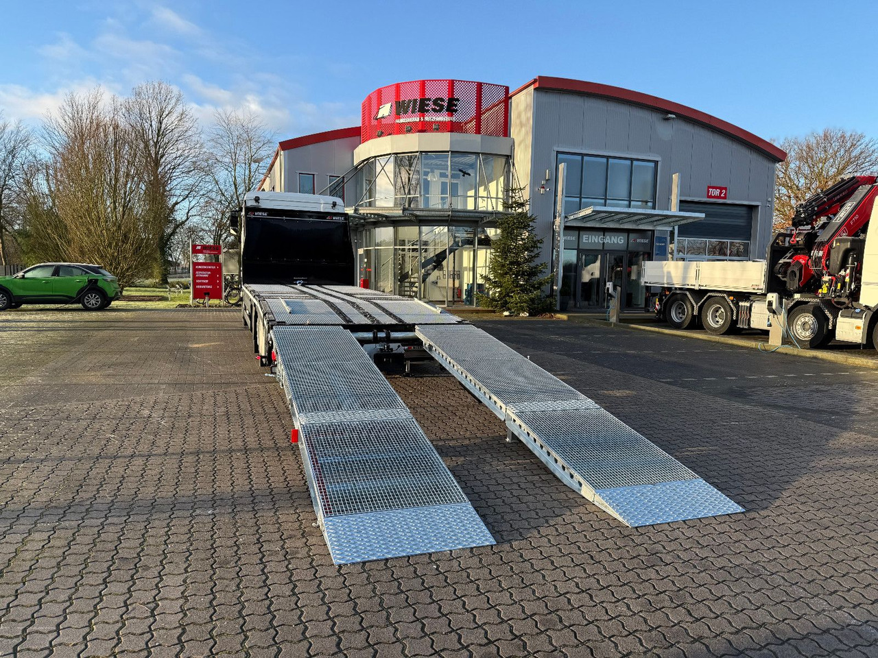 MAN Baumaschinen- Arbeitsbühnentransporter Rampen - Kamion za prevoz automobila: slika 4 MAN Baumaschinen- Arbeitsbühnentransporter Rampen - Kamion za prevoz automobila: slika 4