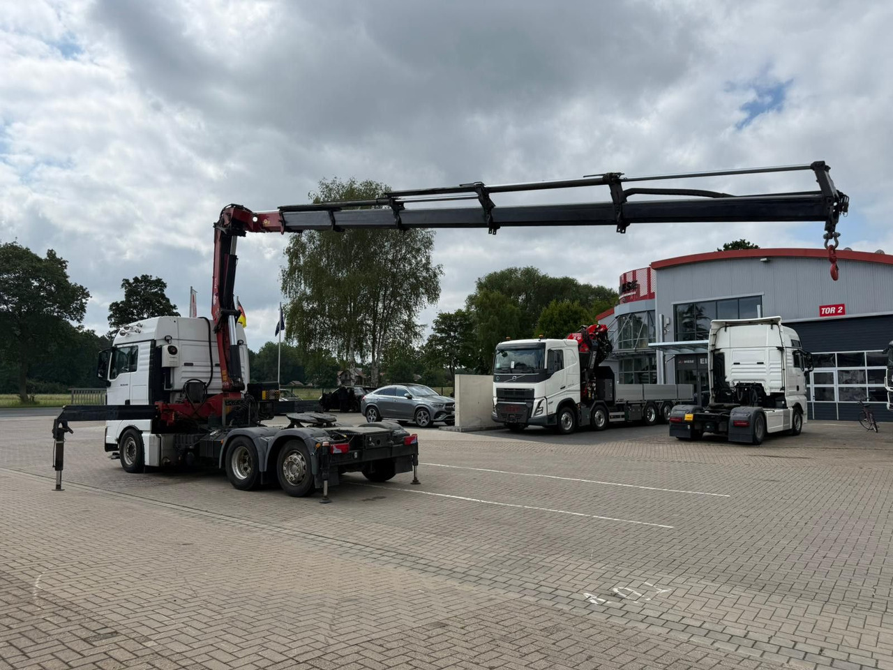 MAN TGX 26.440 6x2 mit HMF 3000-5 Kran TÜV NEU - Kamion sa dizalicom: slika 3 MAN TGX 26.440 6x2 mit HMF 3000-5 Kran TÜV NEU - Kamion sa dizalicom: slika 3