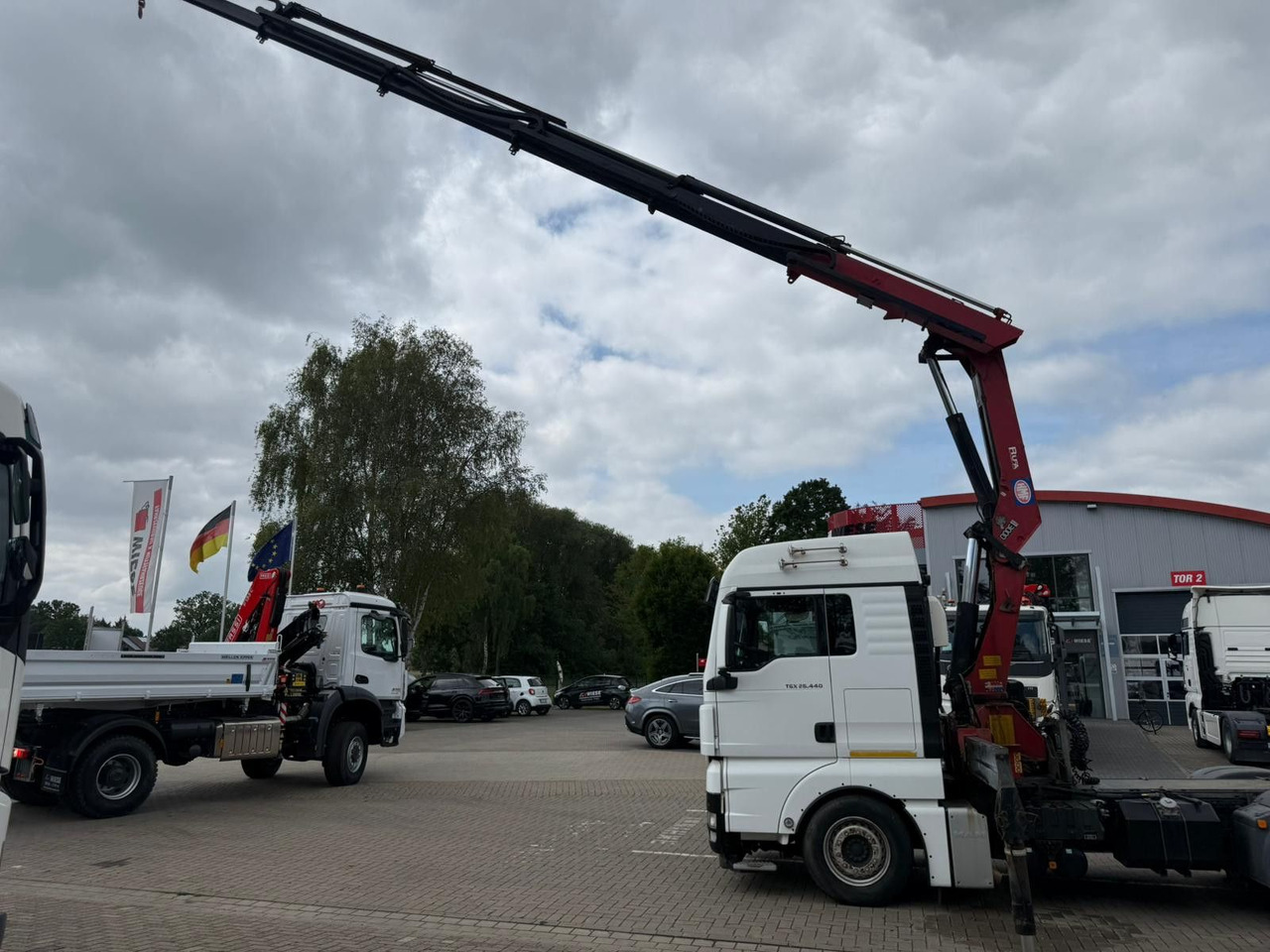 MAN TGX 26.440 6x2 mit HMF 3000-5 Kran TÜV NEU - Kamion sa dizalicom: slika 5 MAN TGX 26.440 6x2 mit HMF 3000-5 Kran TÜV NEU - Kamion sa dizalicom: slika 5