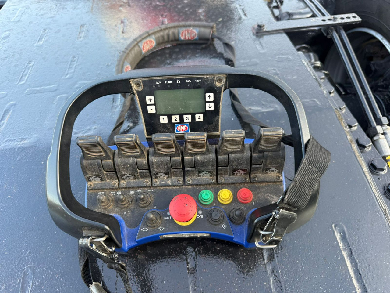 MAN TGX 26.440 6x2 mit HMF 3000-5 Kran Top Zustand MAN TGX 26.440 6x2 mit HMF 3000-5 Kran Top Zustand: slika 14 MAN TGX 26.440 6x2 mit HMF 3000-5 Kran Top Zustand MAN TGX 26.440 6x2 mit HMF 3000-5 Kran Top Zustand: slika 14