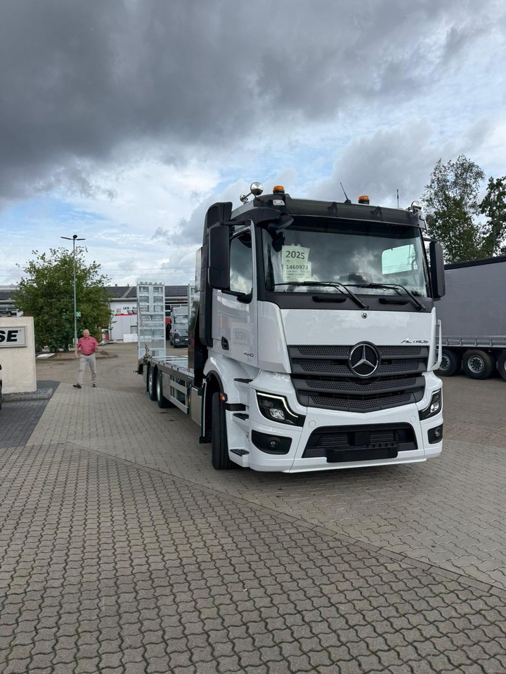 Mercedes-Benz Actros mit Rampen, Maschinentransporter - Šlep vozilo: slika 5 Mercedes-Benz Actros mit Rampen, Maschinentransporter - Šlep vozilo: slika 5