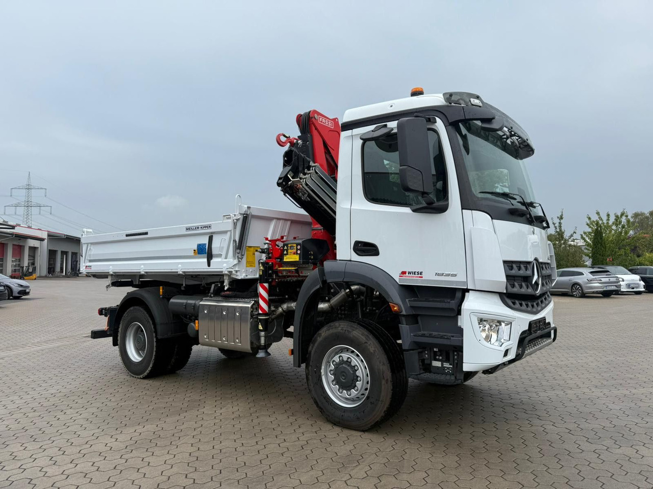 Mercedes-Benz Arocs 1835 4x4 Allrad Fassi F135 Kran Kipper - Istovarivač, Kamion sa dizalicom: slika 2 Mercedes-Benz Arocs 1835 4x4 Allrad Fassi F135 Kran Kipper - Istovarivač, Kamion sa dizalicom: slika 2