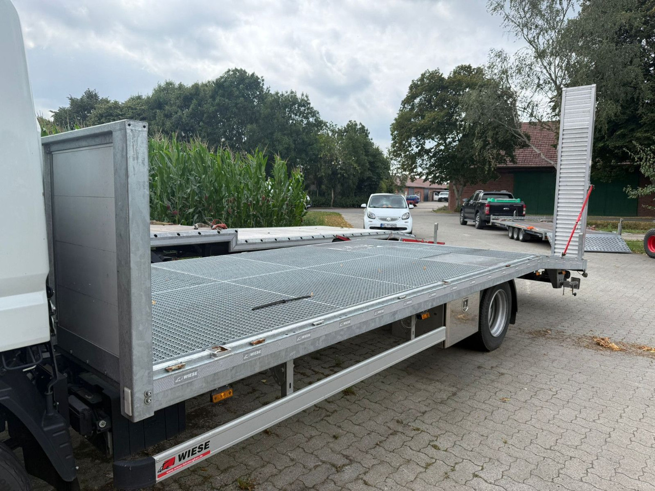 Mitsubishi Fuso Canter 7C18 Arbeitsbühnentransporter - Dostavno vozilo sa otvorenom sandukom: slika 4 Mitsubishi Fuso Canter 7C18 Arbeitsbühnentransporter - Dostavno vozilo sa otvorenom sandukom: slika 4