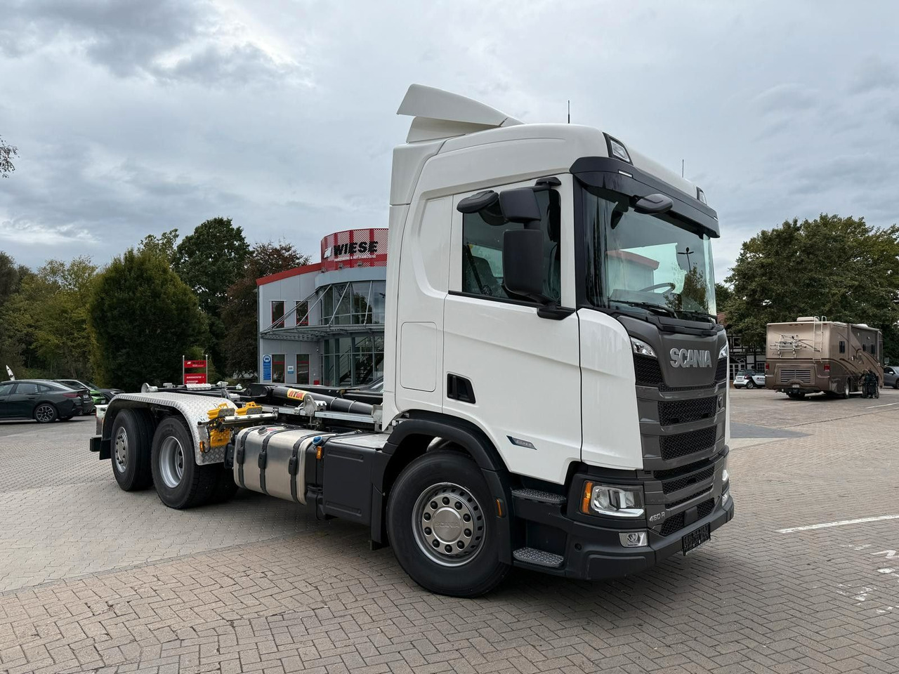Scania R460 6x2 - Abrollkipper - Sofort Verfügbar! - Kamion sa hidrauličnom kukom: slika 4 Scania R460 6x2 - Abrollkipper - Sofort Verfügbar! - Kamion sa hidrauličnom kukom: slika 4