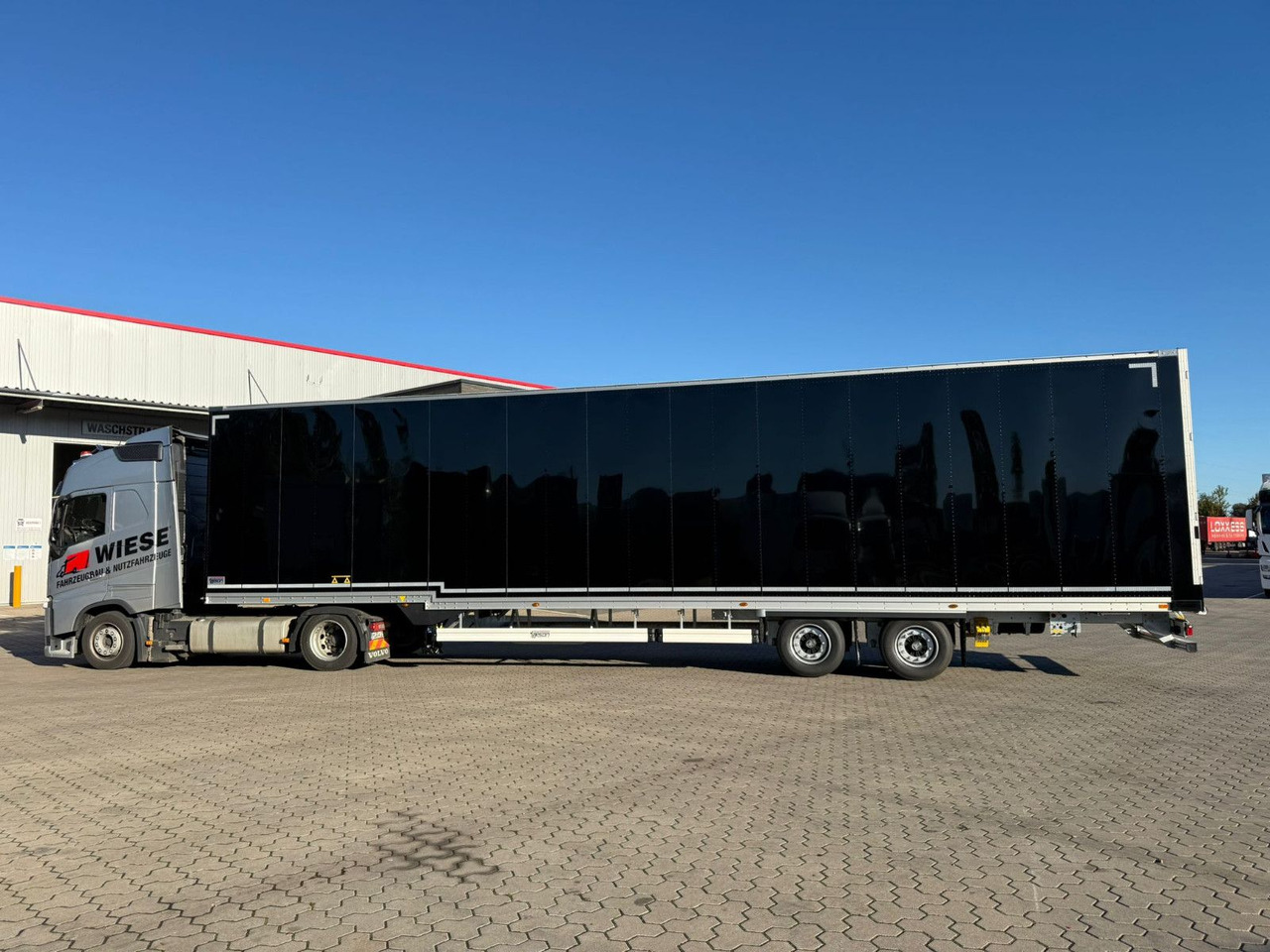 Talson TGG TAL 12/18 Mega Kofferauflieger 99m³ - Poluprikolica sa zatvorenim sandukom: slika 4 Talson TGG TAL 12/18 Mega Kofferauflieger 99m³ - Poluprikolica sa zatvorenim sandukom: slika 4