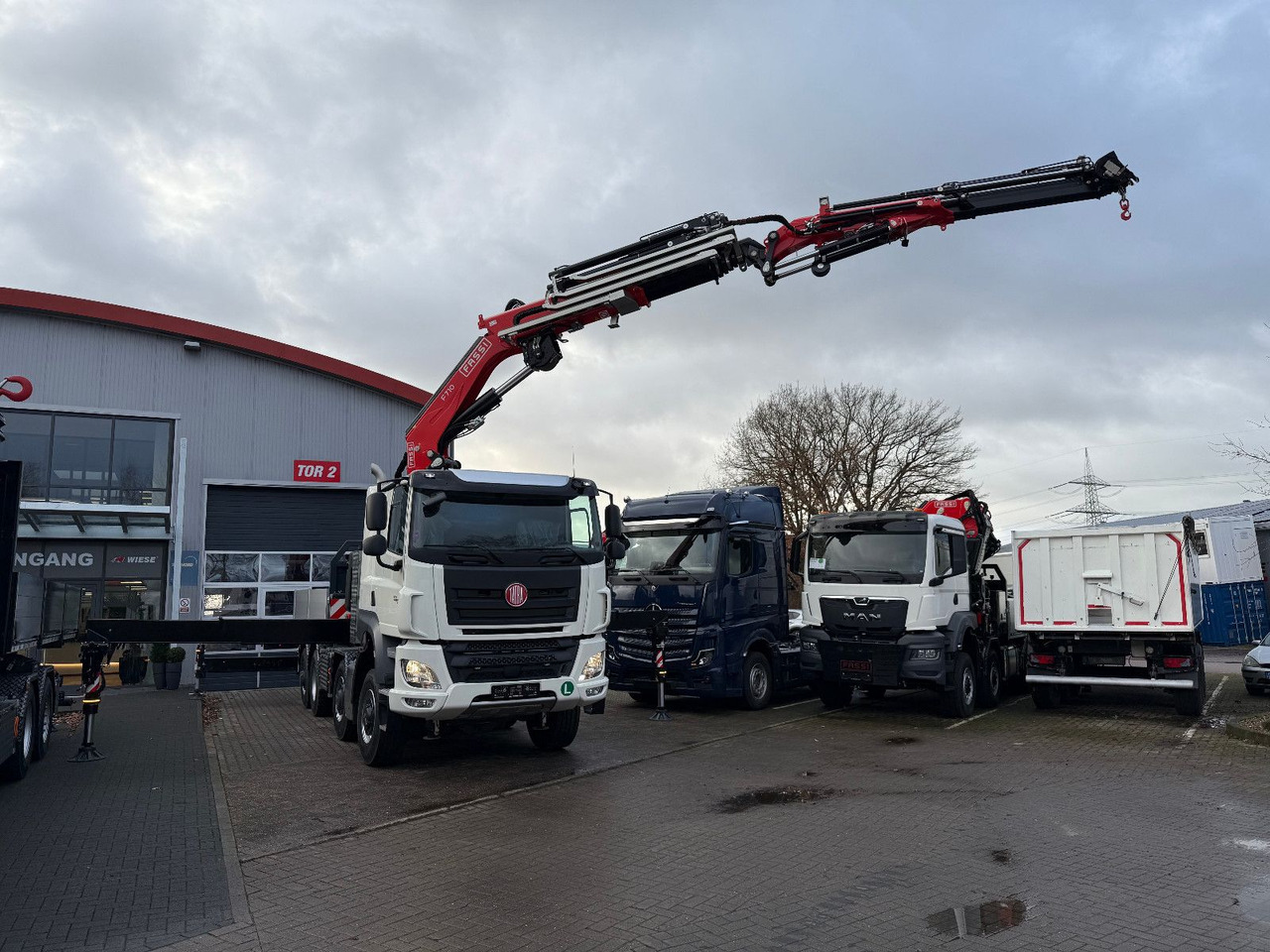Tatra 41.500 8x8 Phoenix Fassi F710 Kran - Kamion sa tovarnim sandukom, Kamion sa dizalicom: slika 3 Tatra 41.500 8x8 Phoenix Fassi F710 Kran - Kamion sa tovarnim sandukom, Kamion sa dizalicom: slika 3