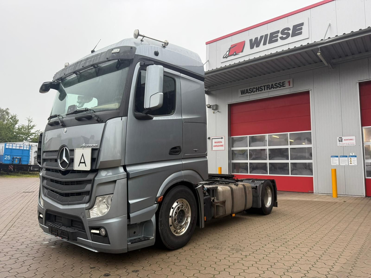 Mercedes-Benz Actros 1851 LS 4x2 Hydraulik Alu Felgen - Tegljač: slika 2 Mercedes-Benz Actros 1851 LS 4x2 Hydraulik Alu Felgen - Tegljač: slika 2