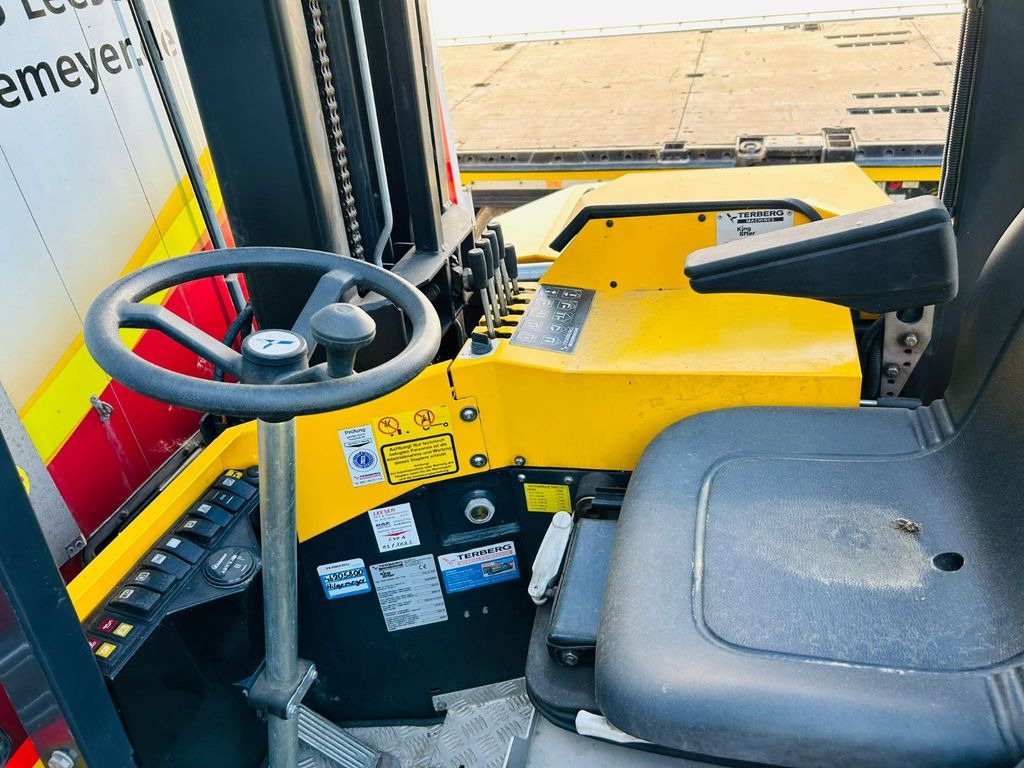 Terberg Kinglifter TKL-S-3x3 1.500 kg Terberg Kinglifter TKL-S-3x3 1.500 kg - Prenosni viljuškar: slika 4 Terberg Kinglifter TKL-S-3x3 1.500 kg Terberg Kinglifter TKL-S-3x3 1.500 kg - Prenosni viljuškar: slika 4