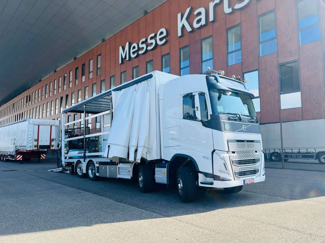 Volvo FH 500 Gabelstaplertransporter LBW 9t Dhollandia - Kamion sa ceradom: slika 3 Volvo FH 500 Gabelstaplertransporter LBW 9t Dhollandia - Kamion sa ceradom: slika 3