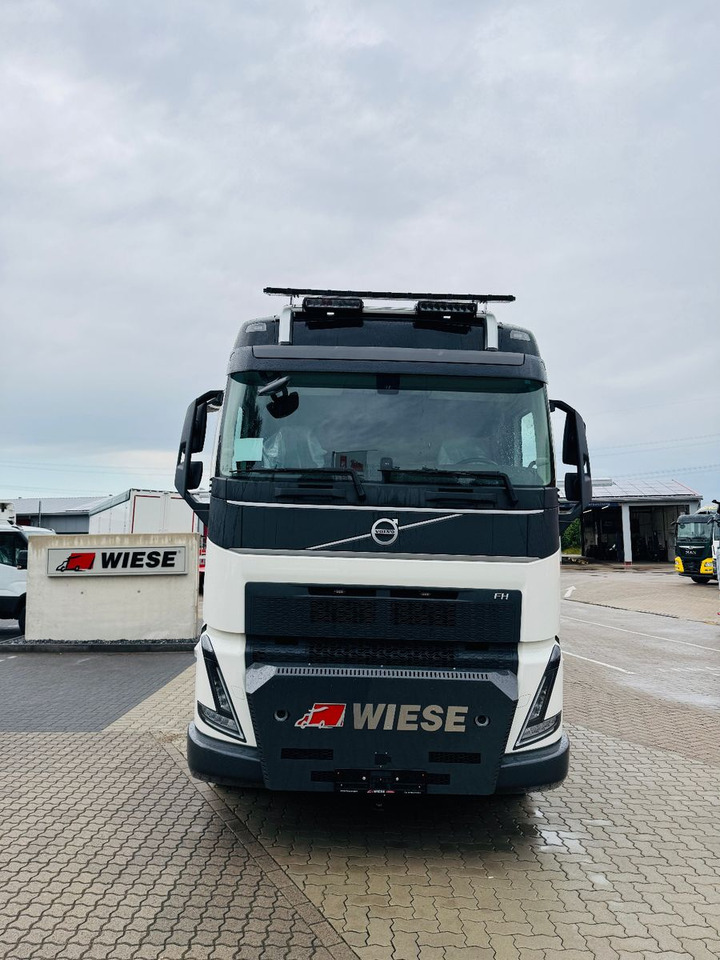 Volvo FH540 10x4 mit F1150 Ladekran, Sattelzugmaschine - Kamion sa tovarnim sandukom, Kamion sa dizalicom: slika 4 Volvo FH540 10x4 mit F1150 Ladekran, Sattelzugmaschine - Kamion sa tovarnim sandukom, Kamion sa dizalicom: slika 4